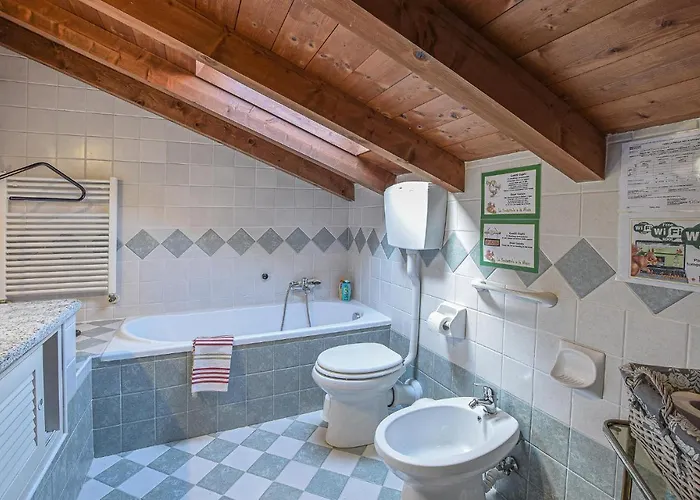 Feriehus Azalea Stresa